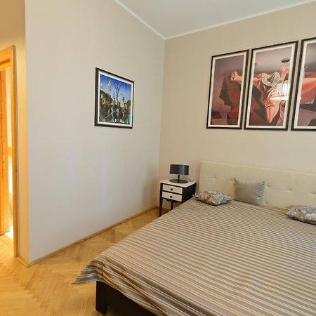 Pensiunea Elphin Târgu-Mureş Extérieur photo