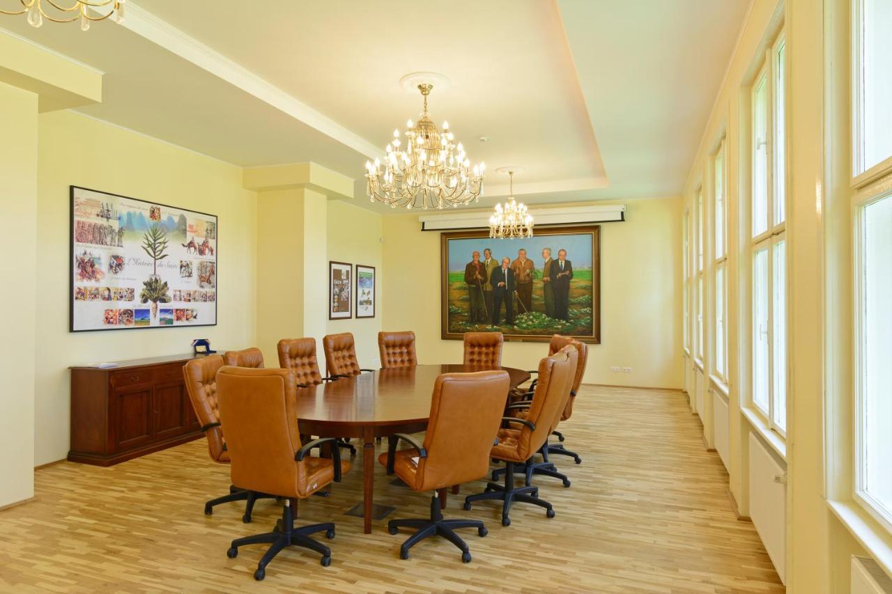 Pensiunea Elphin Târgu-Mureş Extérieur photo