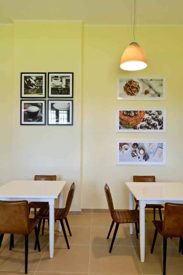 Pensiunea Elphin Târgu-Mureş Extérieur photo