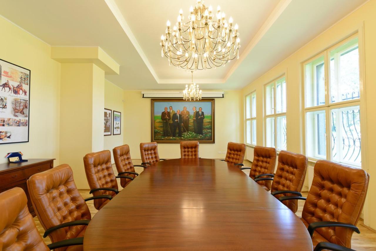 Pensiunea Elphin Târgu-Mureş Extérieur photo